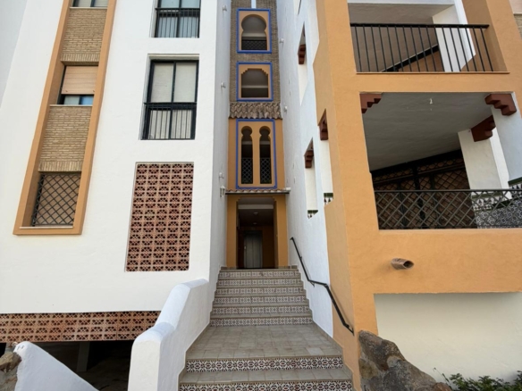 Exclusivo apartamento en planta baja con acceso directo a la playa en Atlanterra