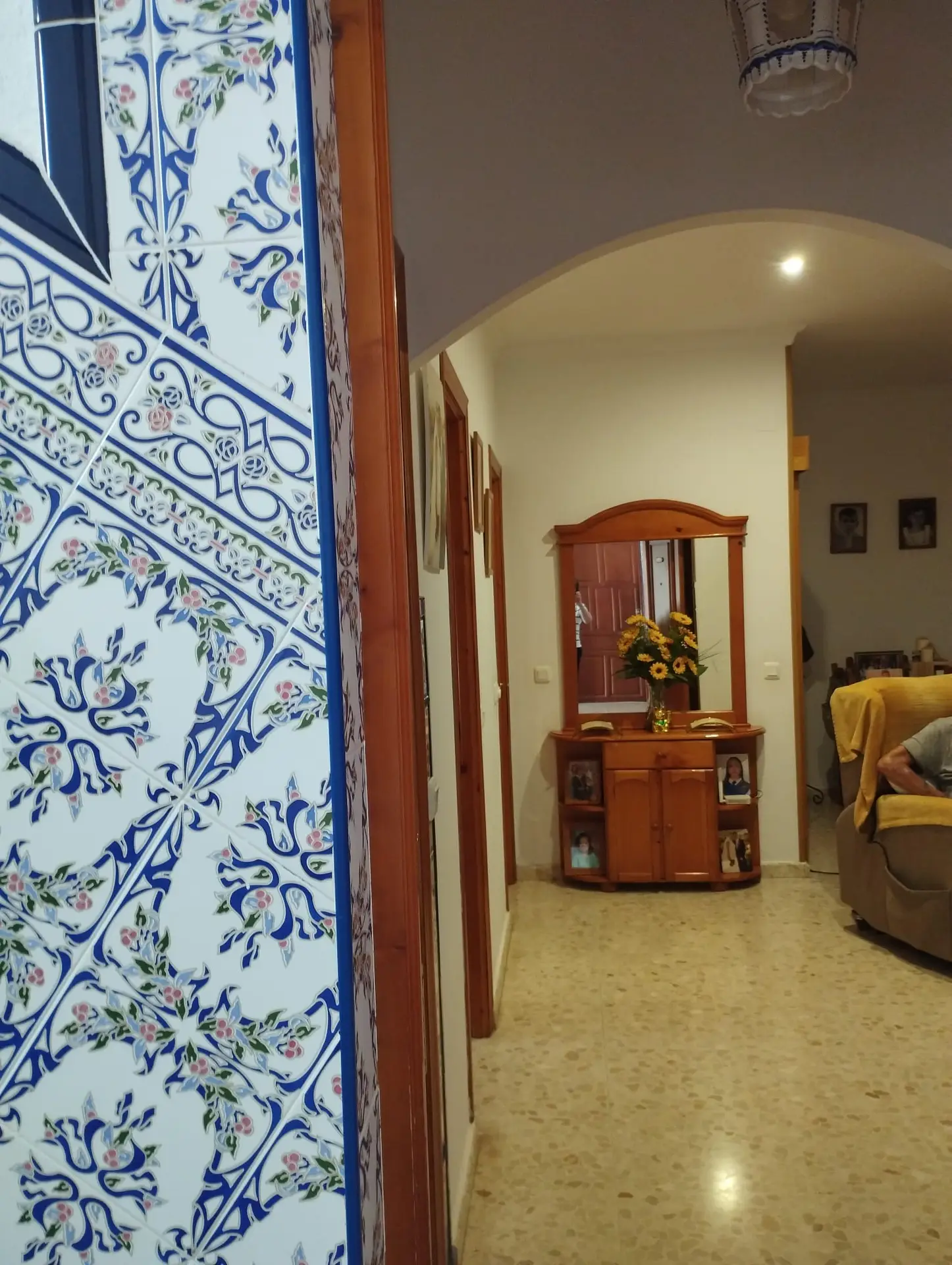 Amplio piso con gran patio, Barbate (Oportunidad de Permuta)