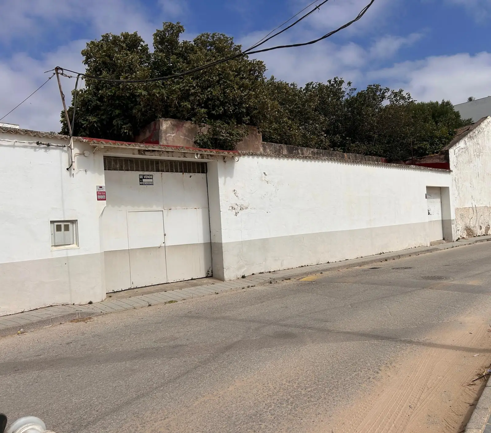 Localnave frente al río de Barbate 1 Magnífica oportunidad de negocio en primera línea del río Barbate