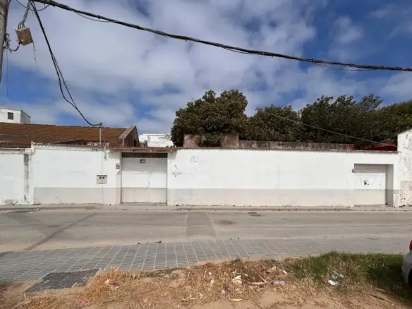 Magnífica oportunidad de negocio en primera línea del río Barbate