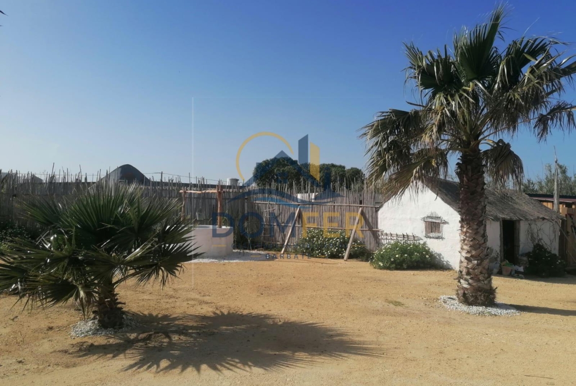Una joya natural en la Costa de la Luz: Parcela única con vistas al mar y las marismas